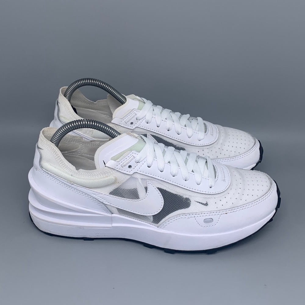 Nike Waffle One White Running Shoes DC2533‑103 Women’s Sz‎ 9